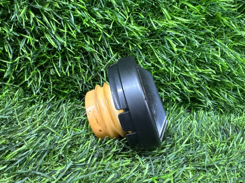 Крышка бензобака TOYOTA BB NCP30 (б/у)