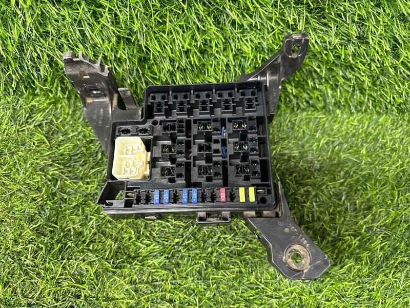 Блок предохранителей SUZUKI SOLIO MA15S (б/у)