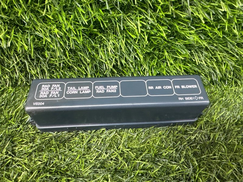 Крышка блока предохранителей Nissan ELGRAND ALWE50 VG33E 1998 (б/у)