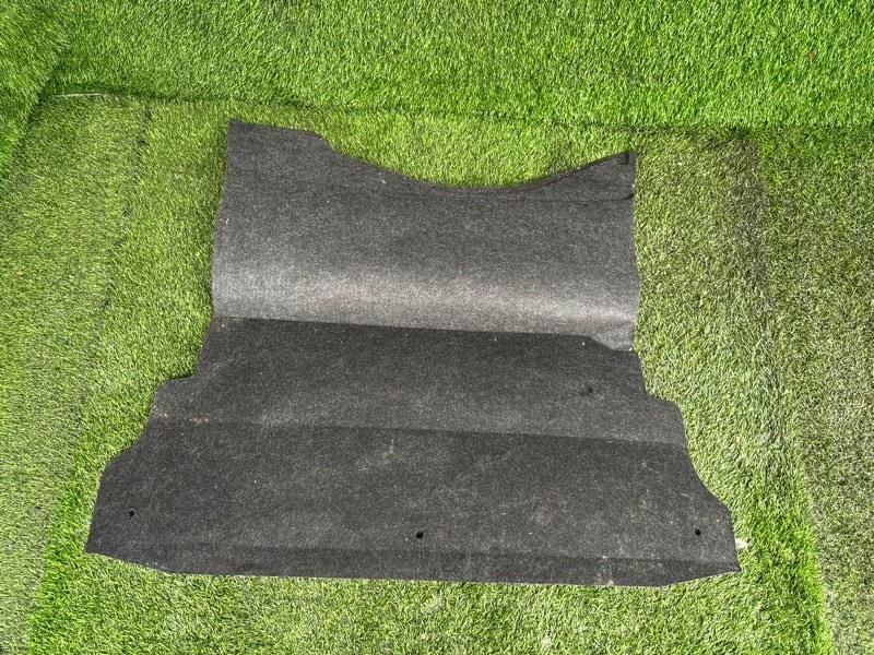 Обшивка багажника Toyota PROGRES JCG10 задняя (б/у)