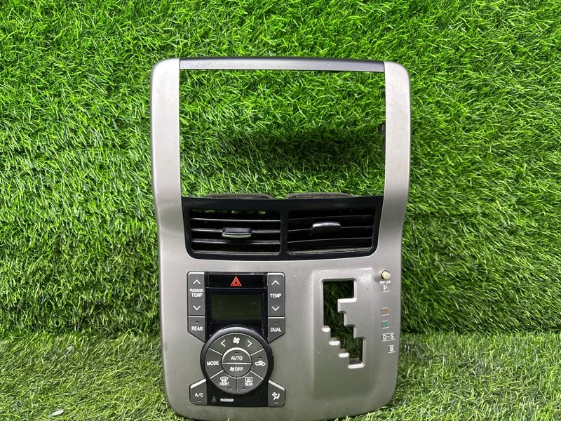 Климат-контроль Toyota Noah ZRR75 (б/у)