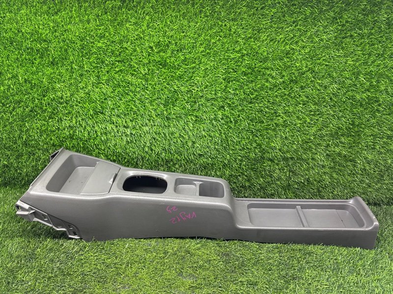 Консоль между сидений NISSAN AD Y12 (б/у)