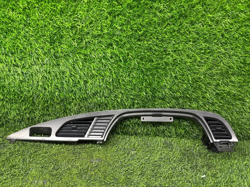 Консоль торпеды Nissan ELGRAND ALWE50 VG33E 1998 передний правый (б/у)