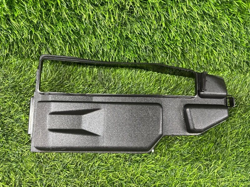 Крышка блока предохранителей Lexus LS460 USF40 1URFSE (б/у)