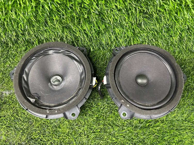 Динамик ЛЕВЫЙ/ПРАВЫЙ Toyota Noah ZRR75 задний (б/у)