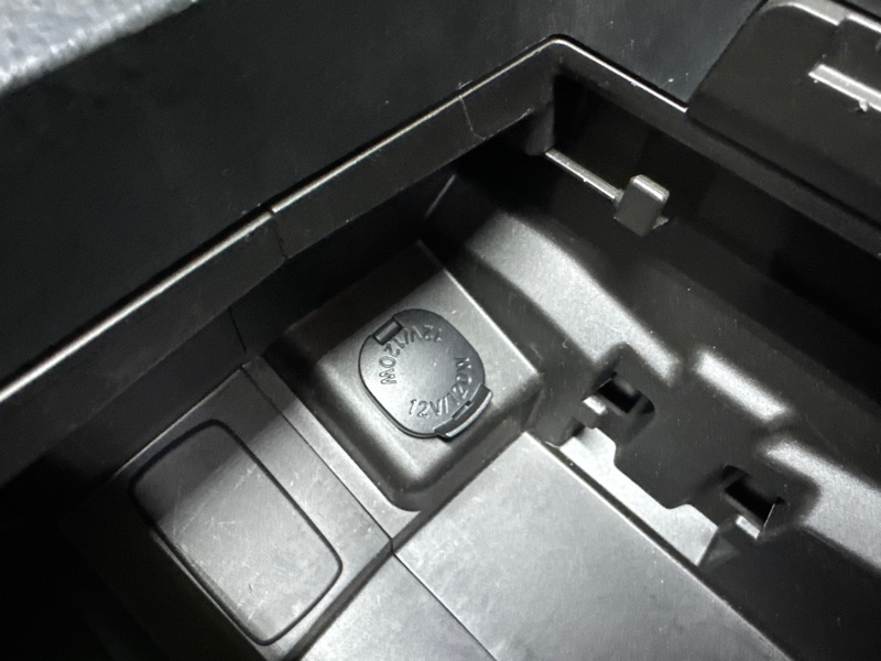 Гнездо прикуривателя Subaru Impreza GP6 (б/у)