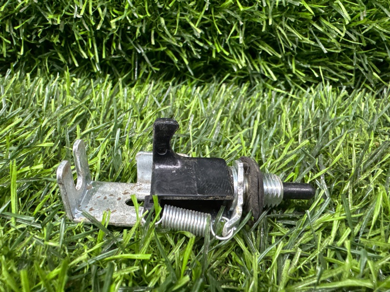 Замок лючка бензобака MAZDA AXELA BM2FS (б/у)