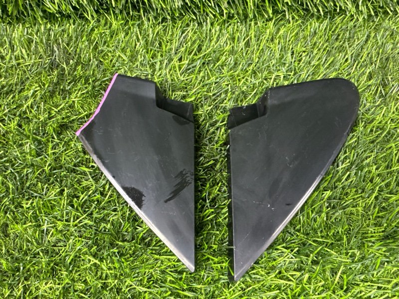 Уголок крыла лево/право Subaru Impreza GP6 передний (б/у)