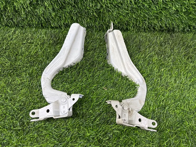 Петли капота ПАРА Subaru Impreza GP6 передние (б/у)