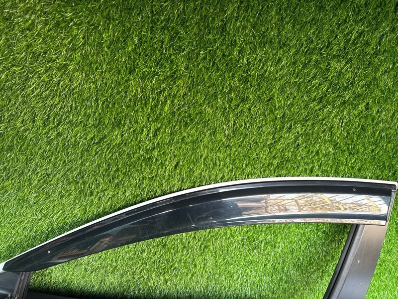 Ветровик Honda Vezel RU3 RU1 RU2 RU4 RU передний левый (б/у)