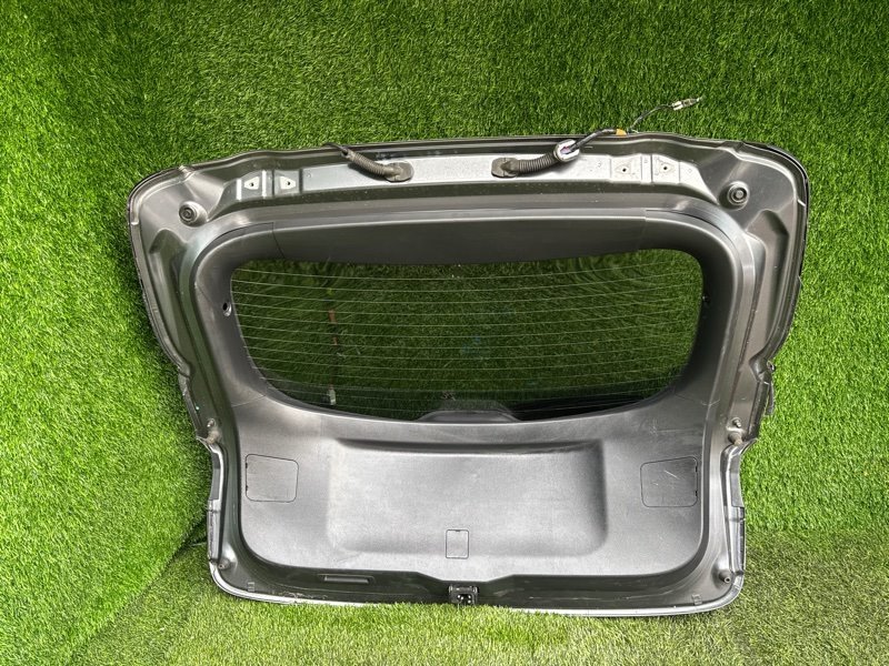 Обшивка двери багажника MAZDA AXELA BM2FS задняя (б/у)