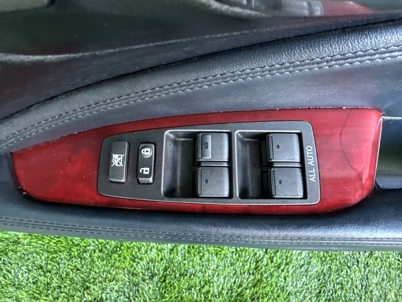 Пианино LEXUS LS460 USF40 переднее правое (б/у)