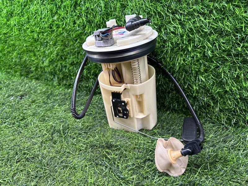 Датчик уровня топлива Subaru Legacy BR9 (б/у)