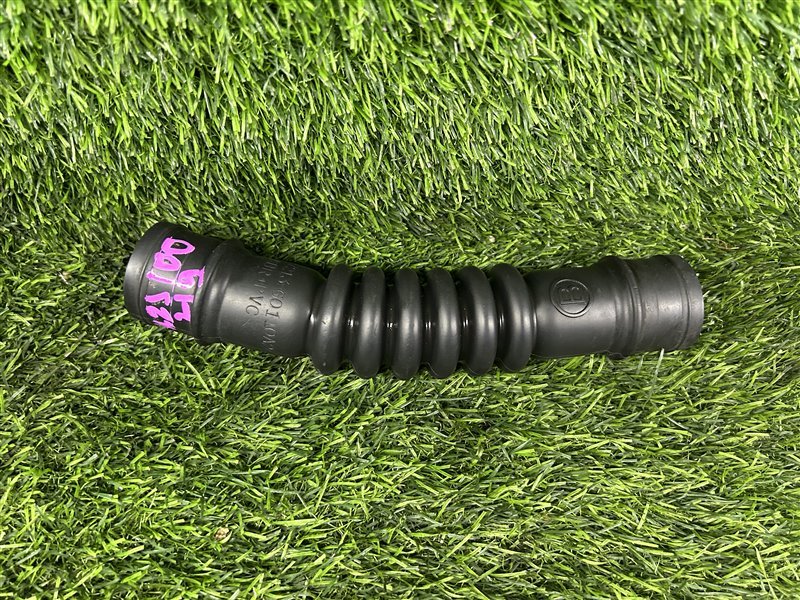 Патрубок горловины бензобака TOYOTA LAND CRUISER UZJ100 (б/у)