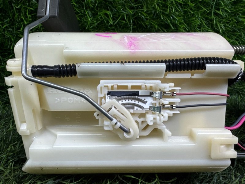 Датчик уровня топлива HONDA shuttle GP7 (б/у)