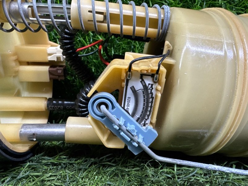 Датчик уровня топлива NISSAN NV200 M20 (б/у)