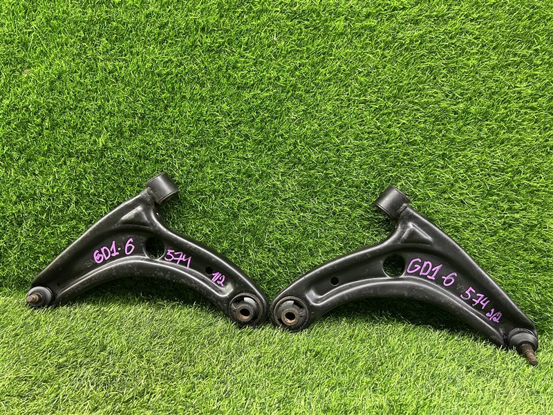Рычаги ПАРА ЛЕВЫЙ/ПРАВЫЙ HONDA FIT GD1 передние (б/у)