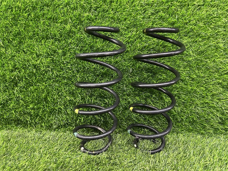 ПРУЖИНЫ ПАРА ЛЕВО/ПРАВО Honda Fit Shuttle GP2 задние (б/у)