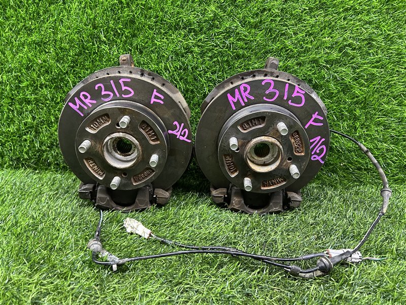 Ступицы ПАРА Лево/Право SUZUKI HUSTLER MR31S передние (б/у)