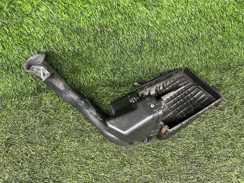 Корпус воздушного фильтра NISSAN NOTE E12 HR12 (б/у)