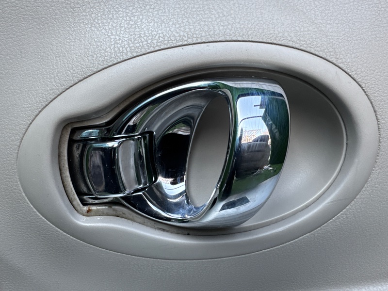 Ручка двери внутренняя Nissan March NK13 HR12 передняя левая (б/у)