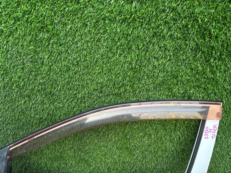 Ветровик Nissan AD VAY12 передний левый (б/у)