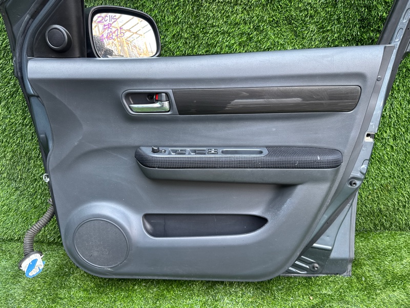 Обшивка двери Suzuki Swift ZC11S передняя правая (б/у)