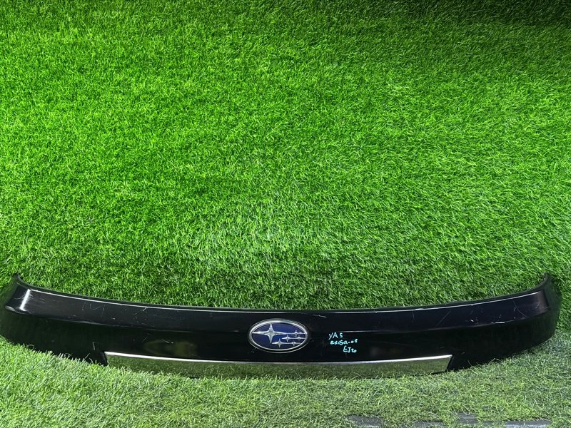 Накладка крышки багажника SUBARU EXIGA YA5 задняя (б/у)