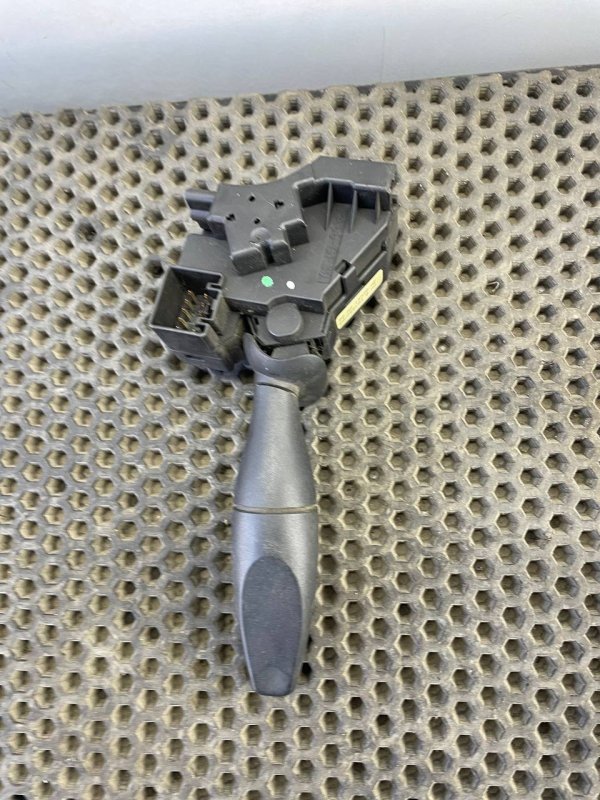 Подрулевой переключатель поворотников Focus 2004