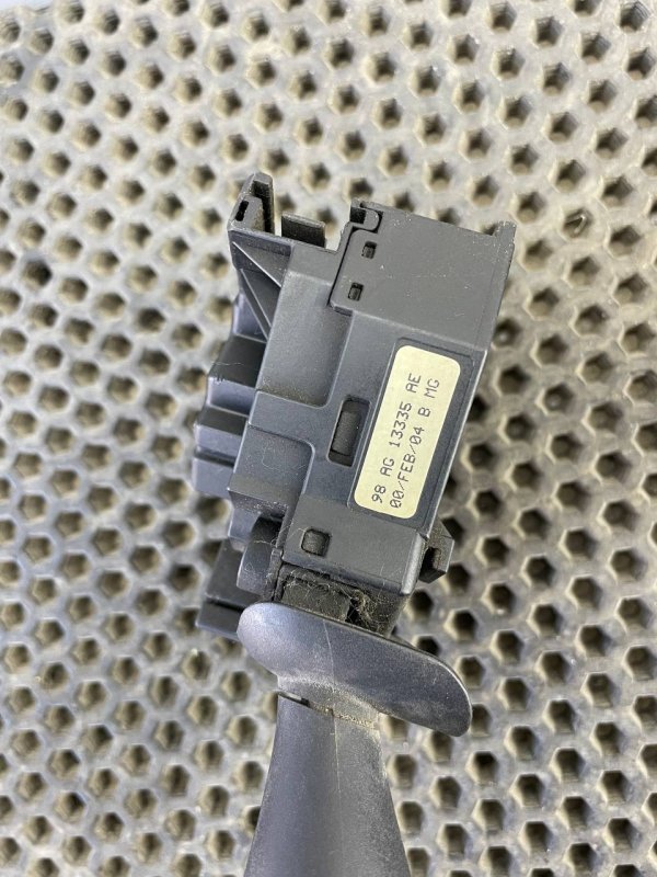 Подрулевой переключатель поворотников Focus 2004