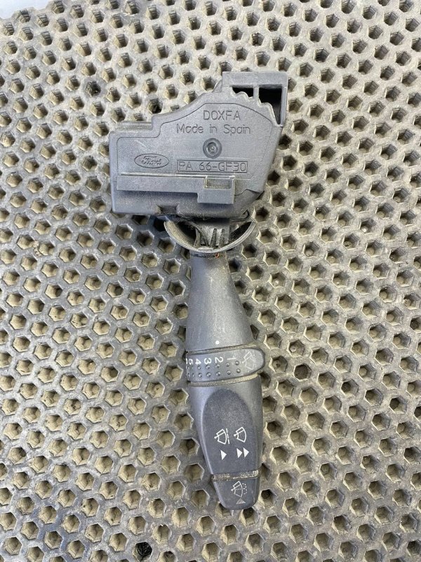 Подрулевой переключатель дворников Focus 2004 Подрулевой переключатель дворников Focus 2004