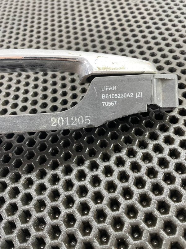 Ручка двери внешняя передняя правая Lifan Solano 2012 620 SQR482 B6105230A2 Б/У