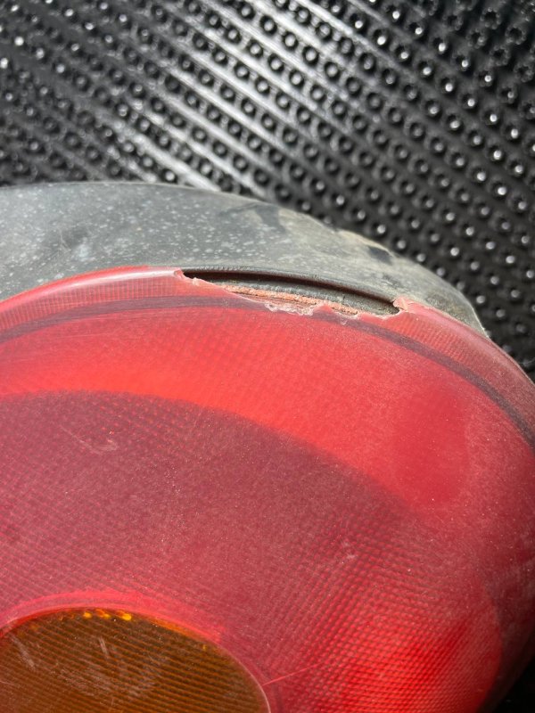 Стоп-сигнал задний правый Sweet QQ 2006 S21 SQR472 Стоп-сигнал задний правый Sweet QQ 2006 S21 SQR472