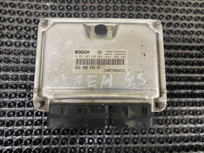Запчасть блок управления двигателем Porsche Cayenne 2004 955 022906032BT Б/У Блок управления двигателем Porsche Cayenne 2004 955 022906032BT Б/У