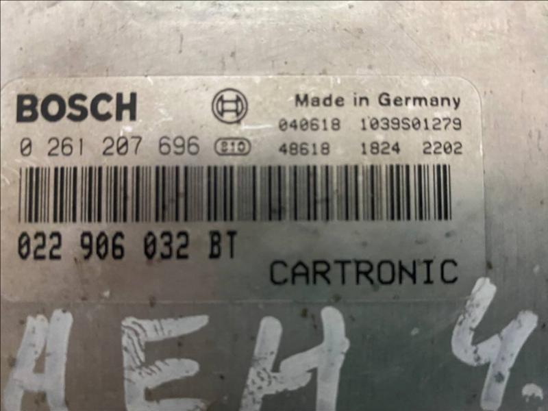 Блок управления двигателем Porsche Cayenne 955 Блок управления двигателем Porsche Cayenne 955