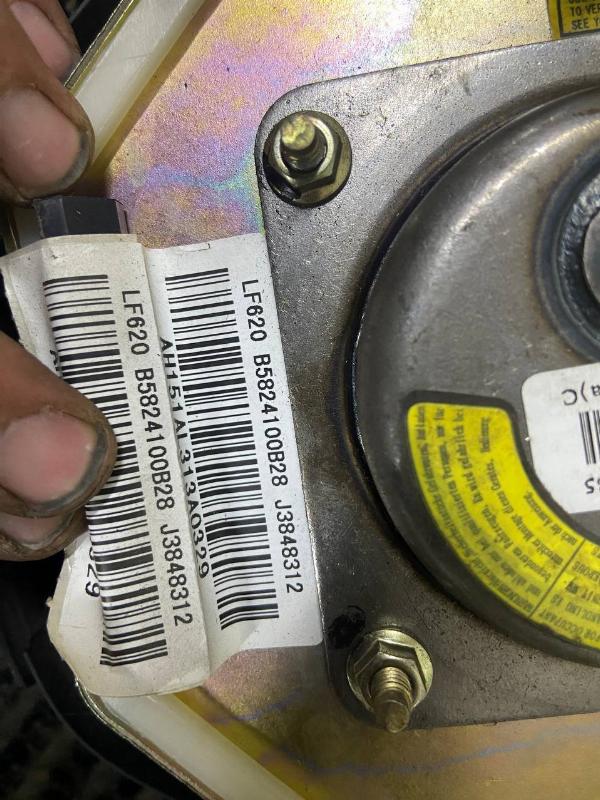 Подушка безопасности в руль передняя левая Lifan Solano 2012 620 SQR482 B5824100B28 Б/У