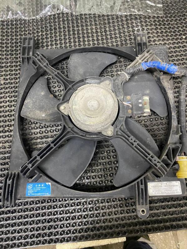 Вентилятор охлаждения радиатора Breez 520 LF481Q3