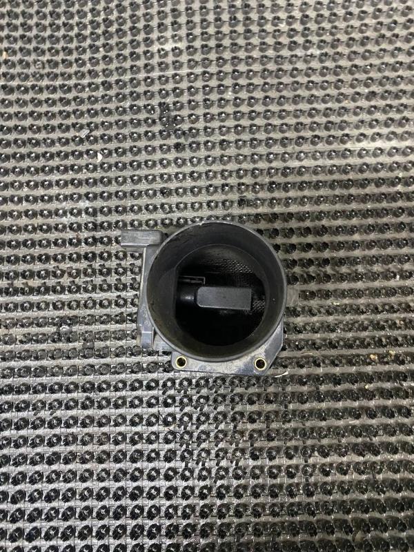 Датчик массового расхода воздуха Passat 1998 3B3 AHL Датчик массового расхода воздуха Passat 1998 3B3 AHL