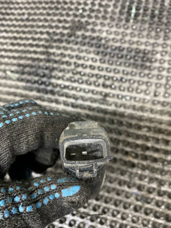 Насос омывателя передний Toyota Cresta JZX100 JZ Насос омывателя передний Toyota Cresta JZX100 JZ