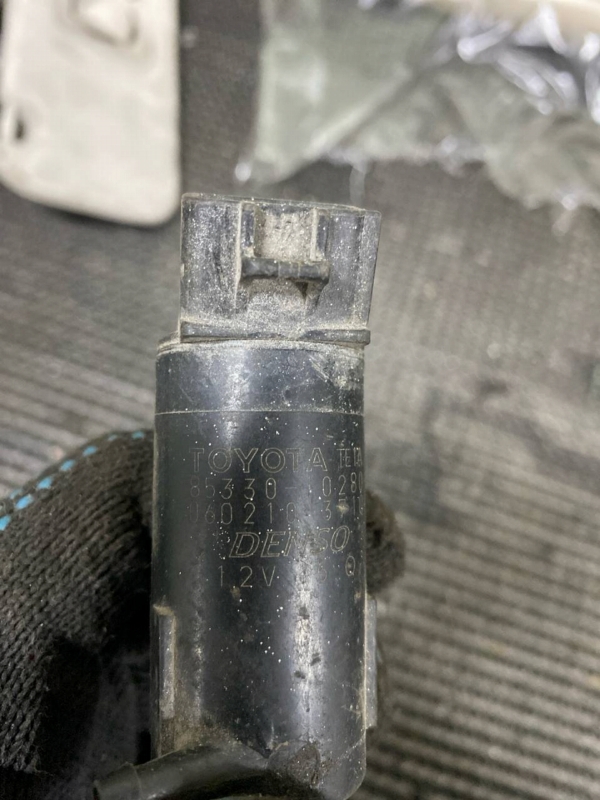 Насос омывателя передний Cresta JZX100 JZ Насос омывателя передний Cresta JZX100 JZ