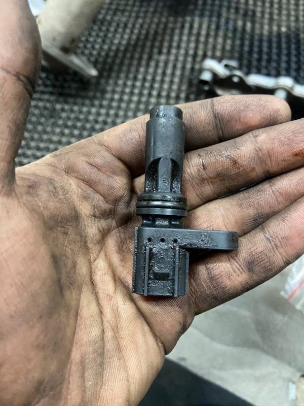 Запчасть датчик положения распредвала Honda Civic 2008 FK2 R18A2 37510RNAA01 Б/У Датчик положения распредвала Honda Civic 2008 FK2 R18A2 37510RNAA01 Б/У