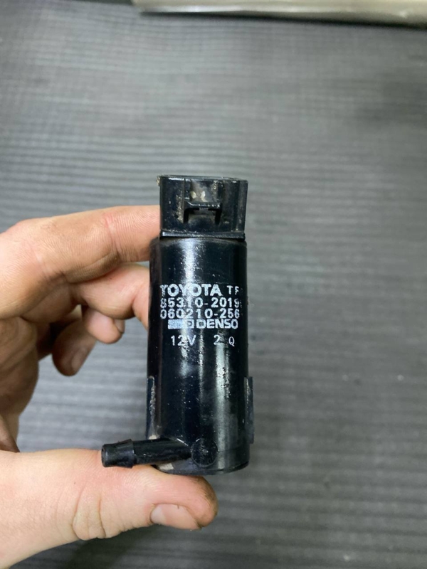 Насос омывателя Corolla 1995 EE101 4EFE