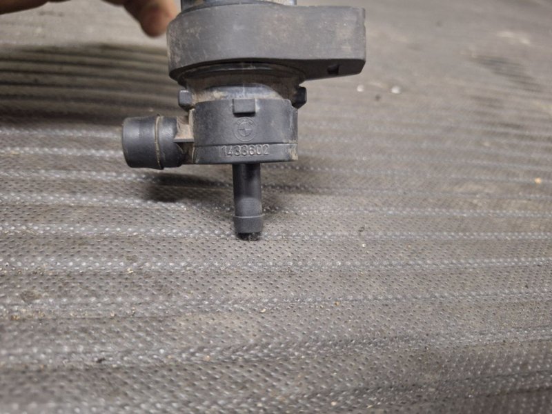 Клапан вентиляции топливного бака Range Rover 2004 L322 M62b44