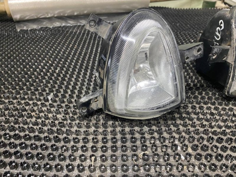 Фара противотуманная Solano 2012 620 SQR482 Фара противотуманная Solano 2012 620 SQR482