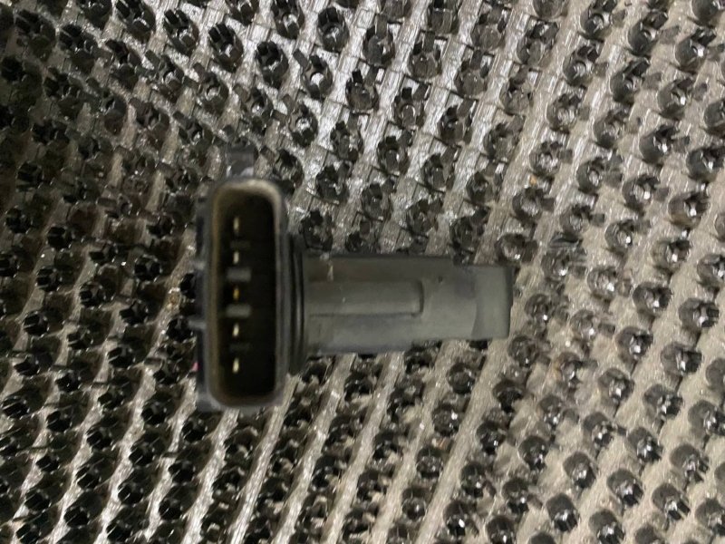 Датчик массового расхода воздуха Corolla 2002 NZE121 1NZ-FE