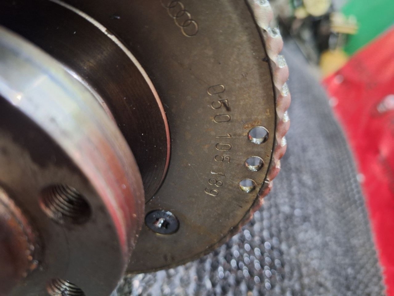 Коленвал Passat 1998 3B3 AHL Коленвал Passat 1998 3B3 AHL