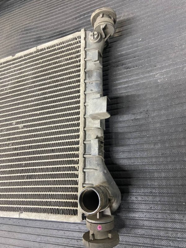 Радиатор охлаждения двигателя Focus 2004