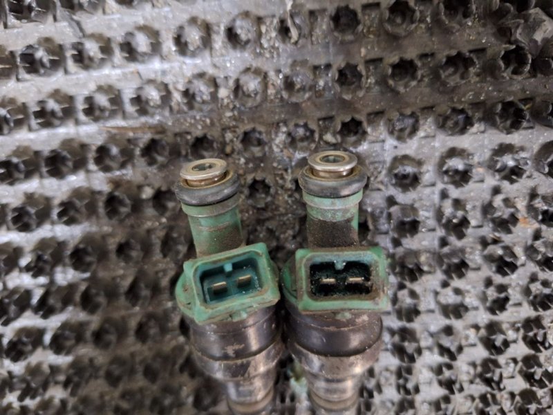 Форсунка топливная Ford Focus 2004 0280150743 Б/У