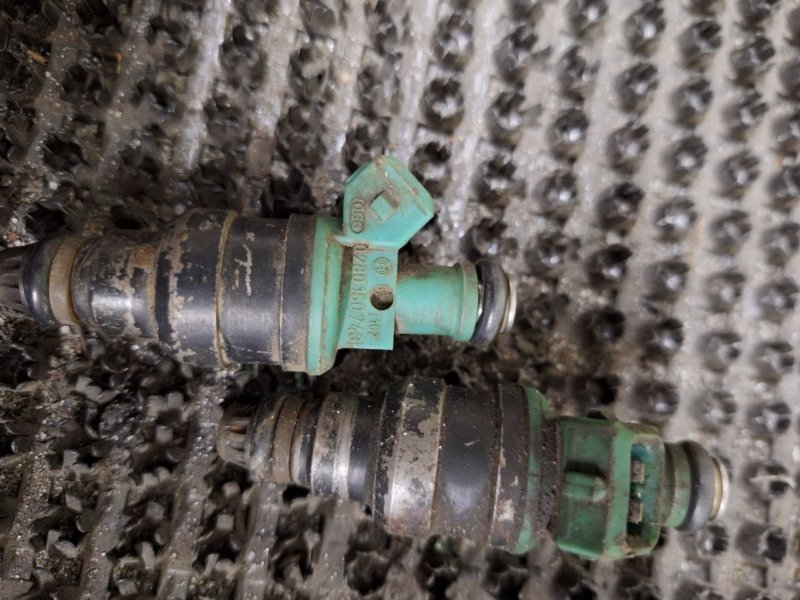 Форсунка топливная Focus 2004