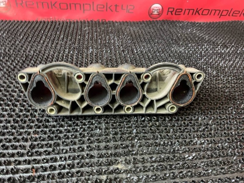 Коллектор впускной Passat 2008 3B5 ALZ Коллектор впускной Passat 2008 3B5 ALZ